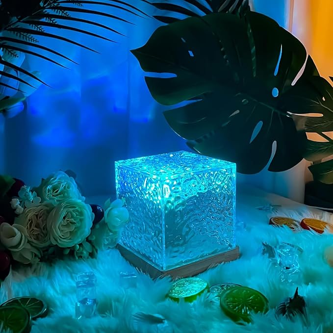 Dynamic Rotating Crystal Water Lamp